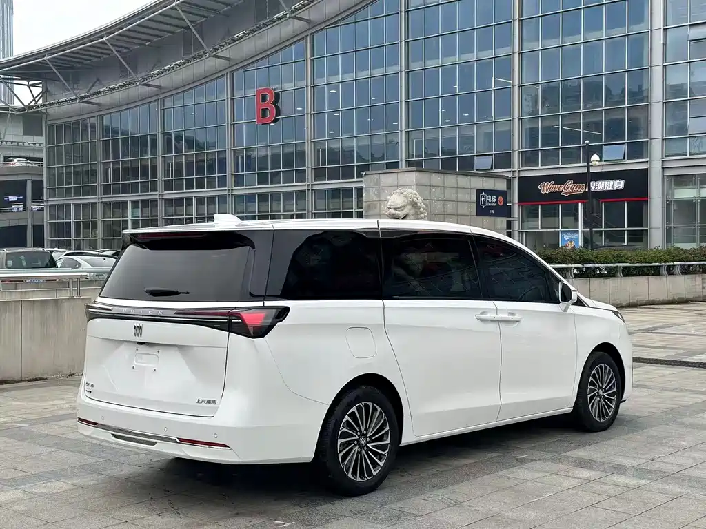 BUICK GL8 NEW ENERGY