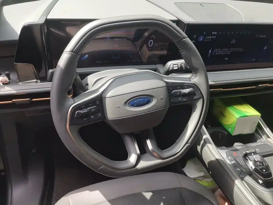 Ford Edge — миниатюра 15