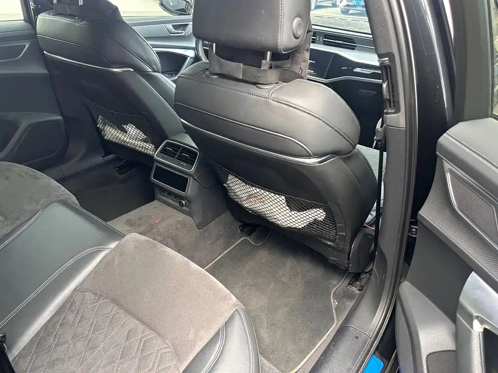 Audi A6L — миниатюра 10