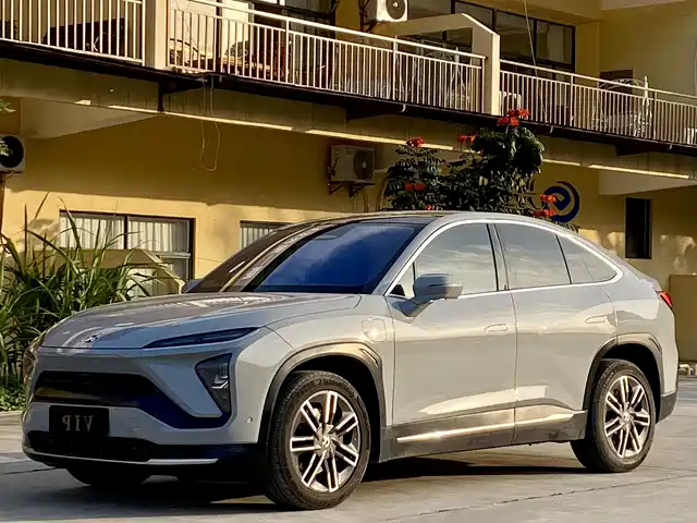 NIO NIO ES6 2021