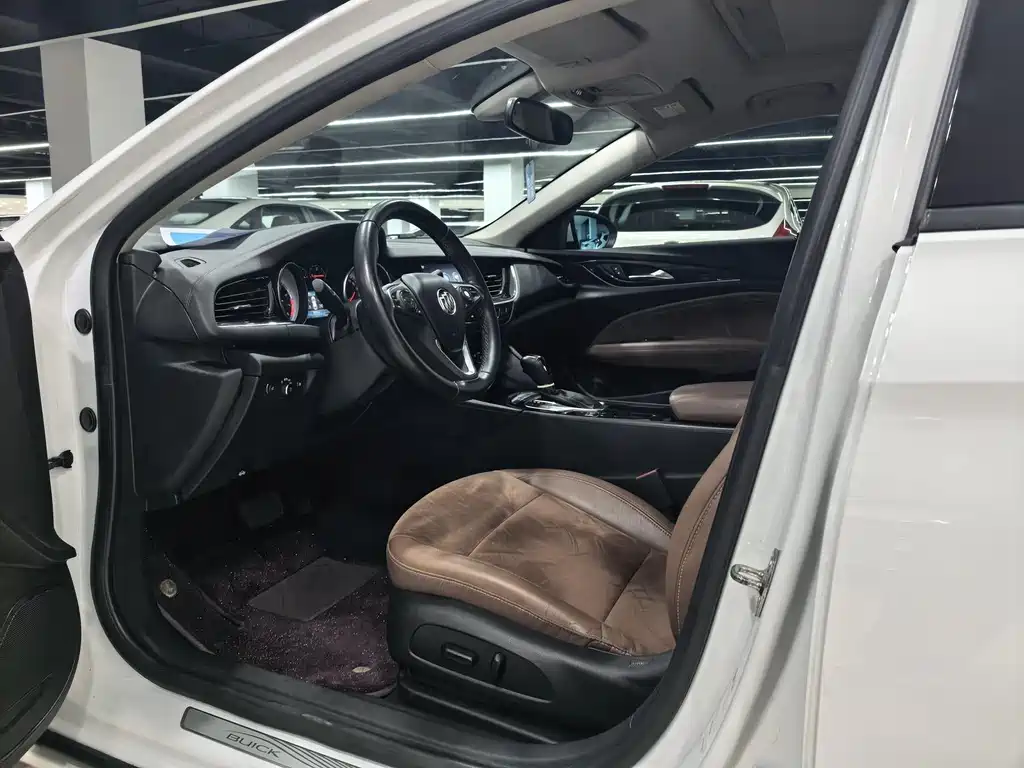 Buick Regal — миниатюра 7