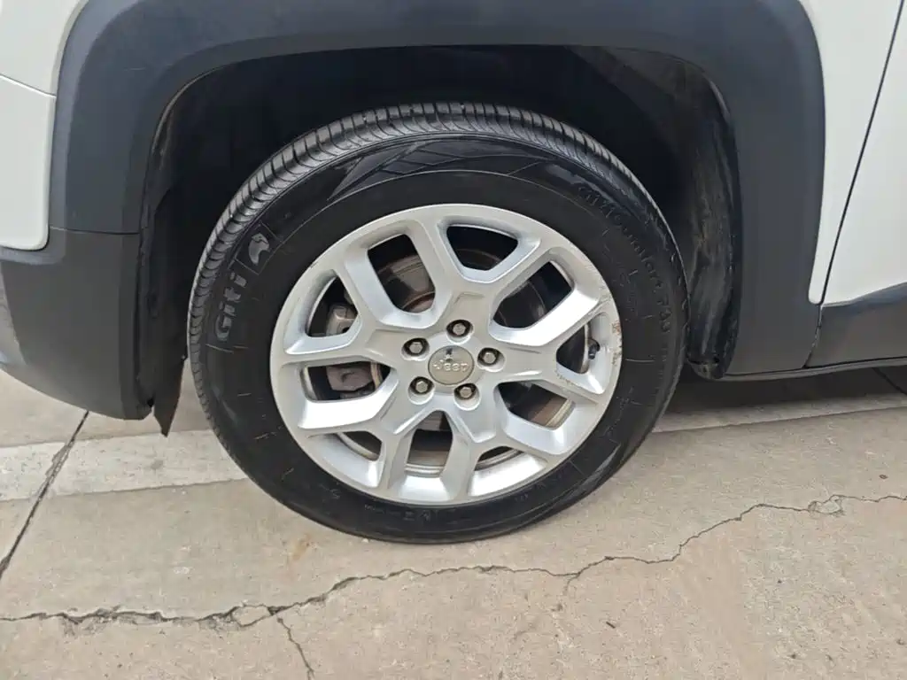 Jeep Renegade — миниатюра 23