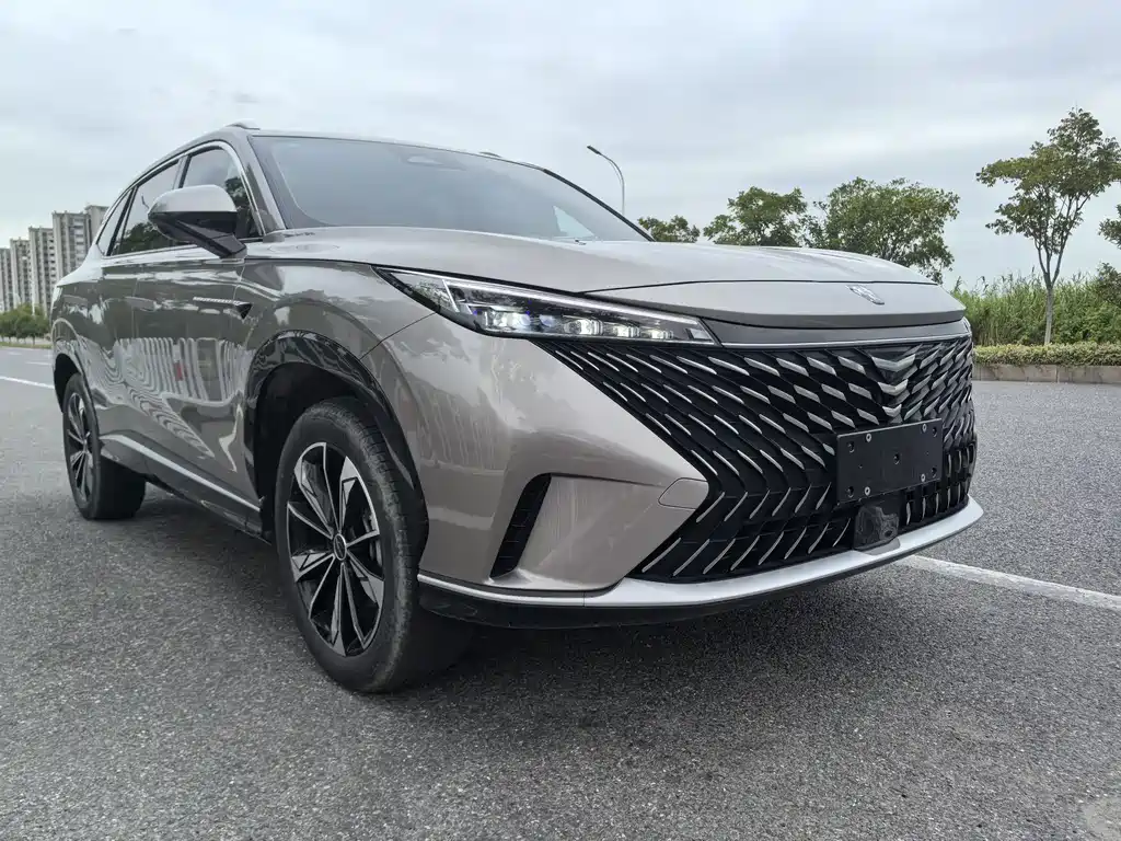 Roewe RX5 — миниатюра 3