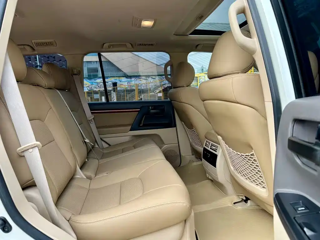 Toyota Land Cruiser — миниатюра 14
