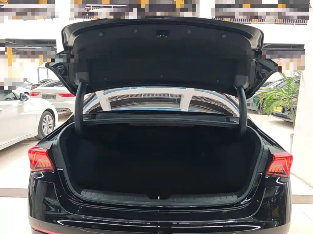 Kia K5 — миниатюра 19