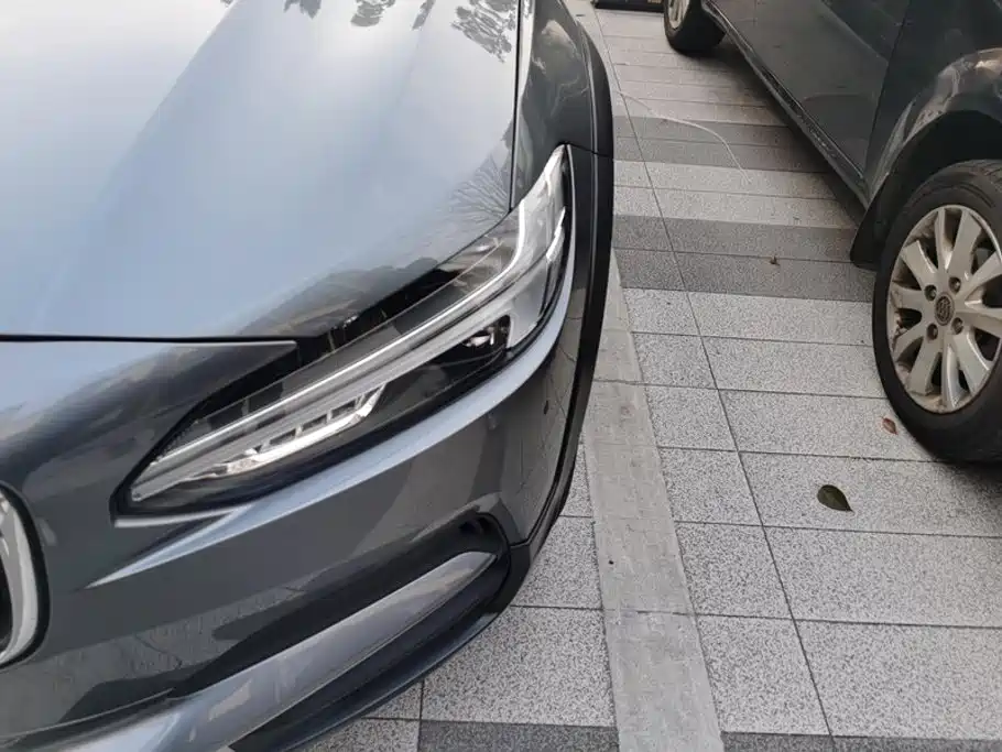 Volvo V90 — миниатюра 5