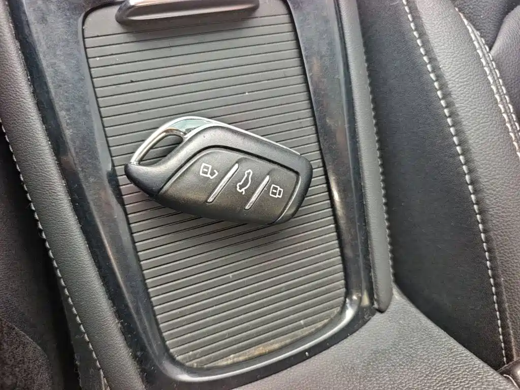 Roewe RX3 — миниатюра 9