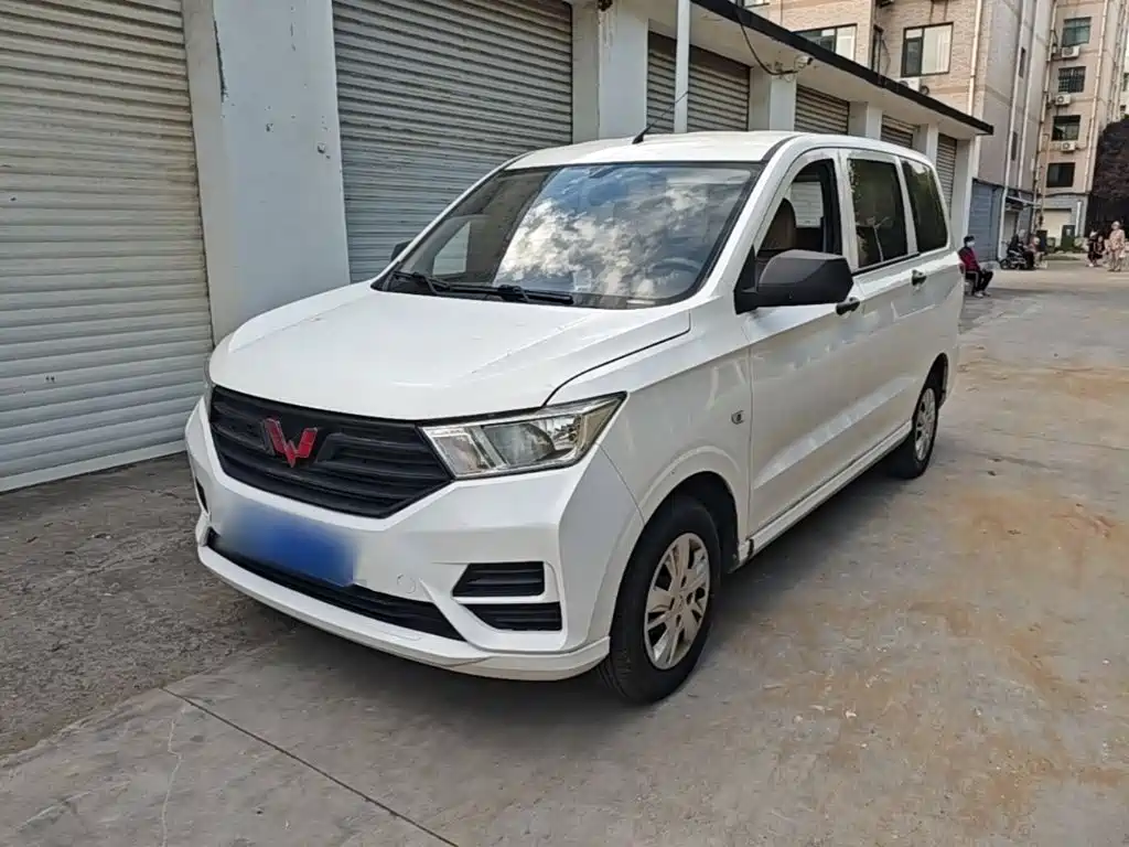Wuling Hongguang — миниатюра 2