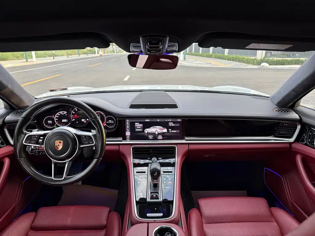 Porsche Panamera — миниатюра 12