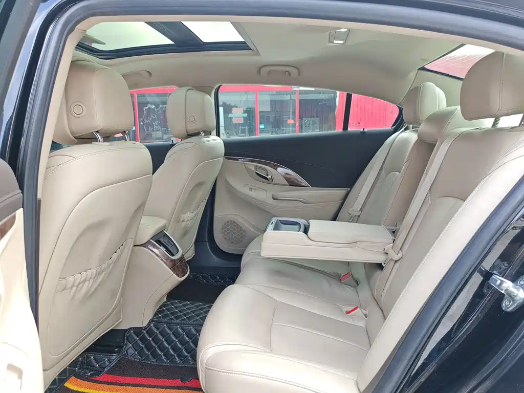 Buick LaCrosse — миниатюра 9