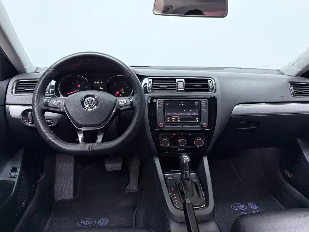 Volkswagen Sagitar — миниатюра 9