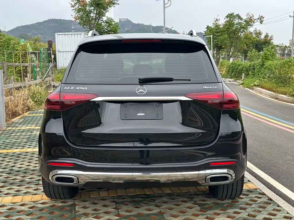 Mercedes-Benz GLE (Import) — миниатюра 16