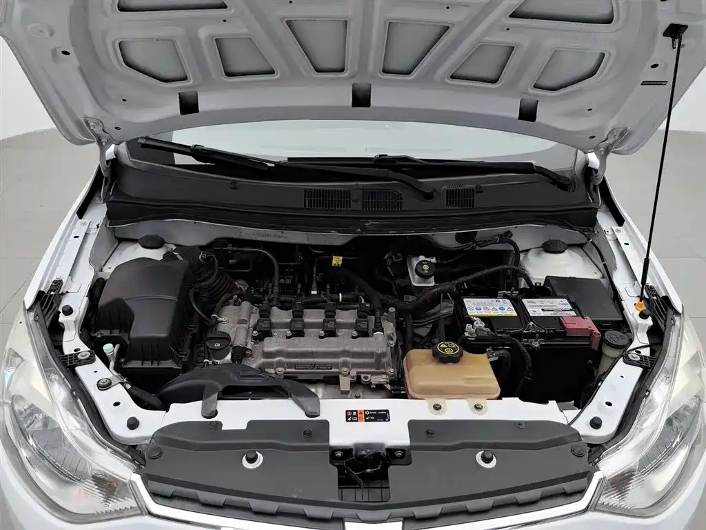 Chevrolet Sail 2015 3 1.5L MT
