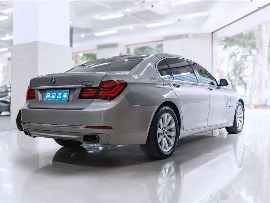 BMW 7 Series 7 2013 740Li Luxury