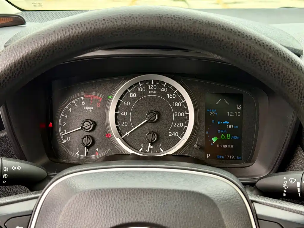 Toyota Corolla — миниатюра 15