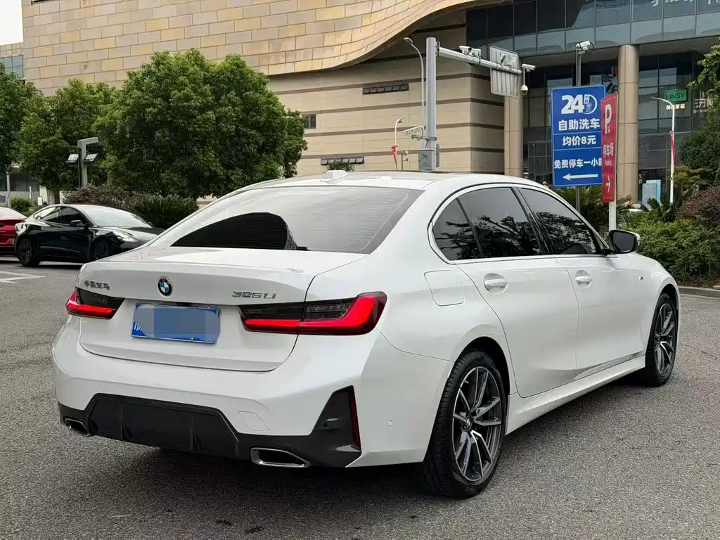 BMW 3 Series — миниатюра 8