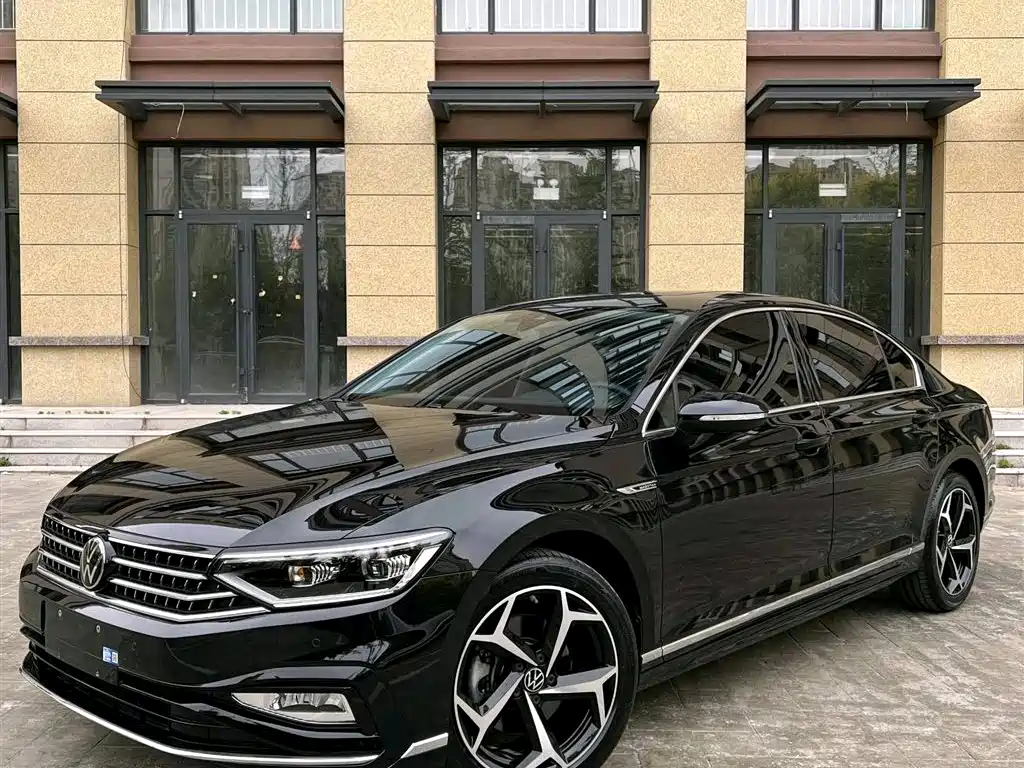 Volkswagen Magotan 2024