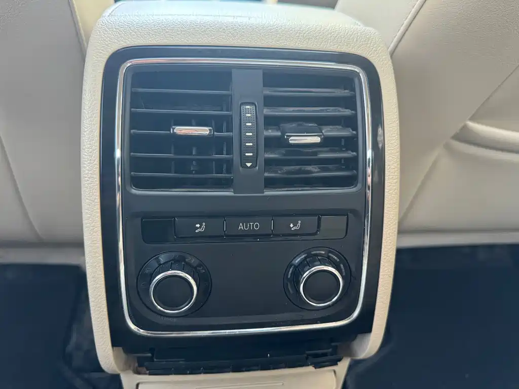 Volkswagen Passat — миниатюра 14