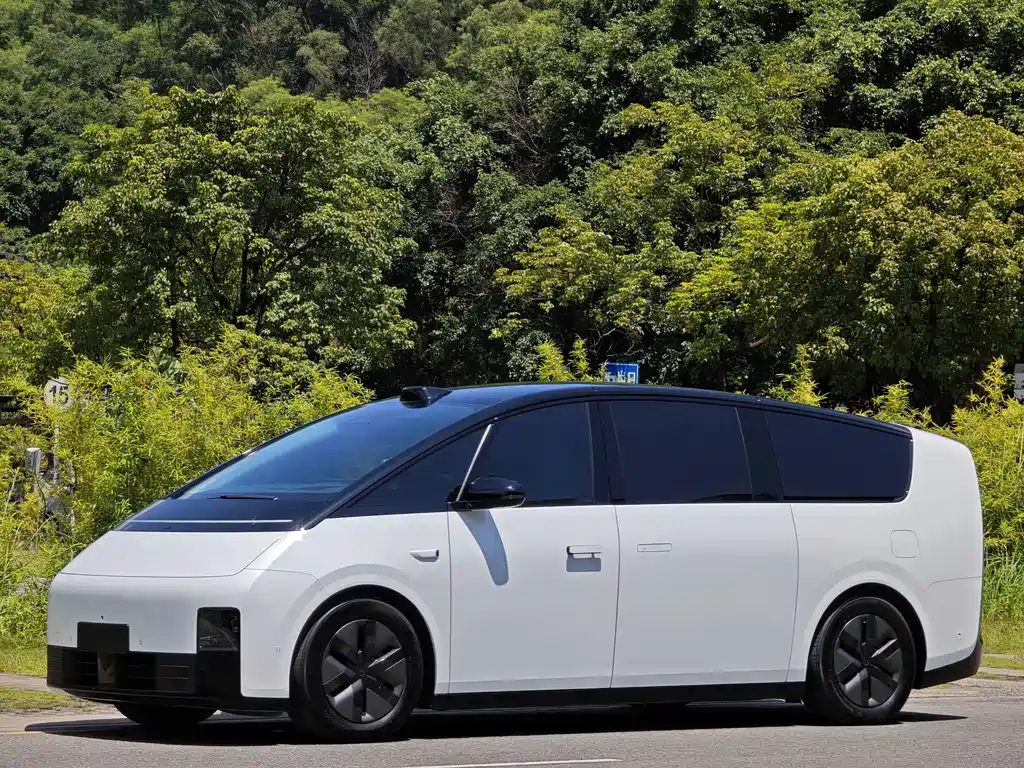 Li Auto Li MEGA