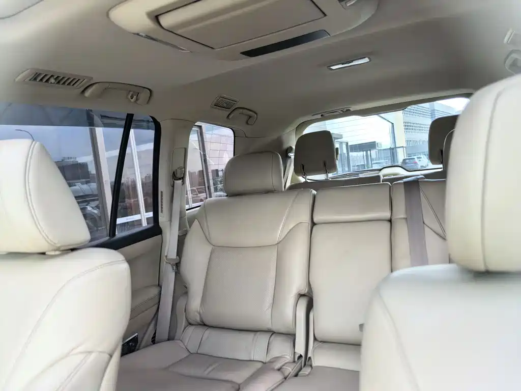 Lexus LX — миниатюра 15