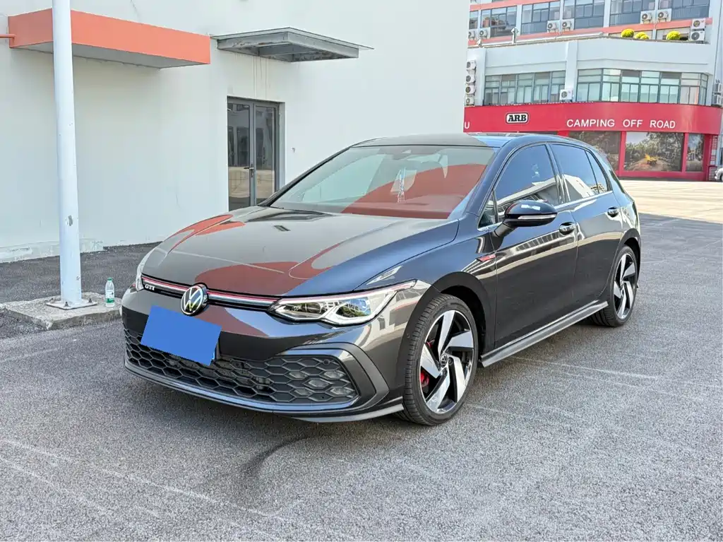 Volkswagen Golf GTI 2025
