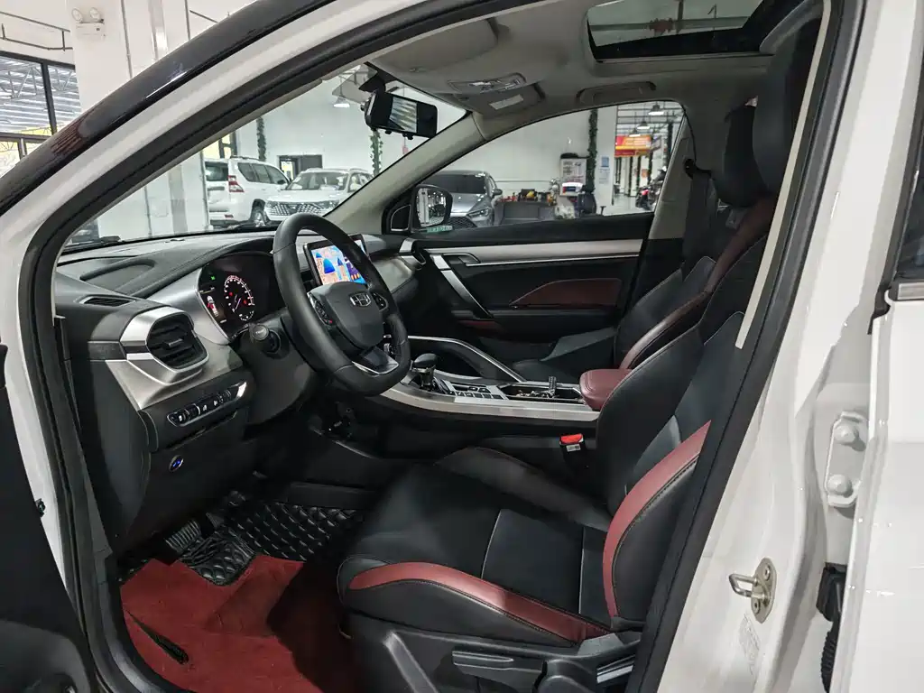 Geely Binyue — миниатюра 4