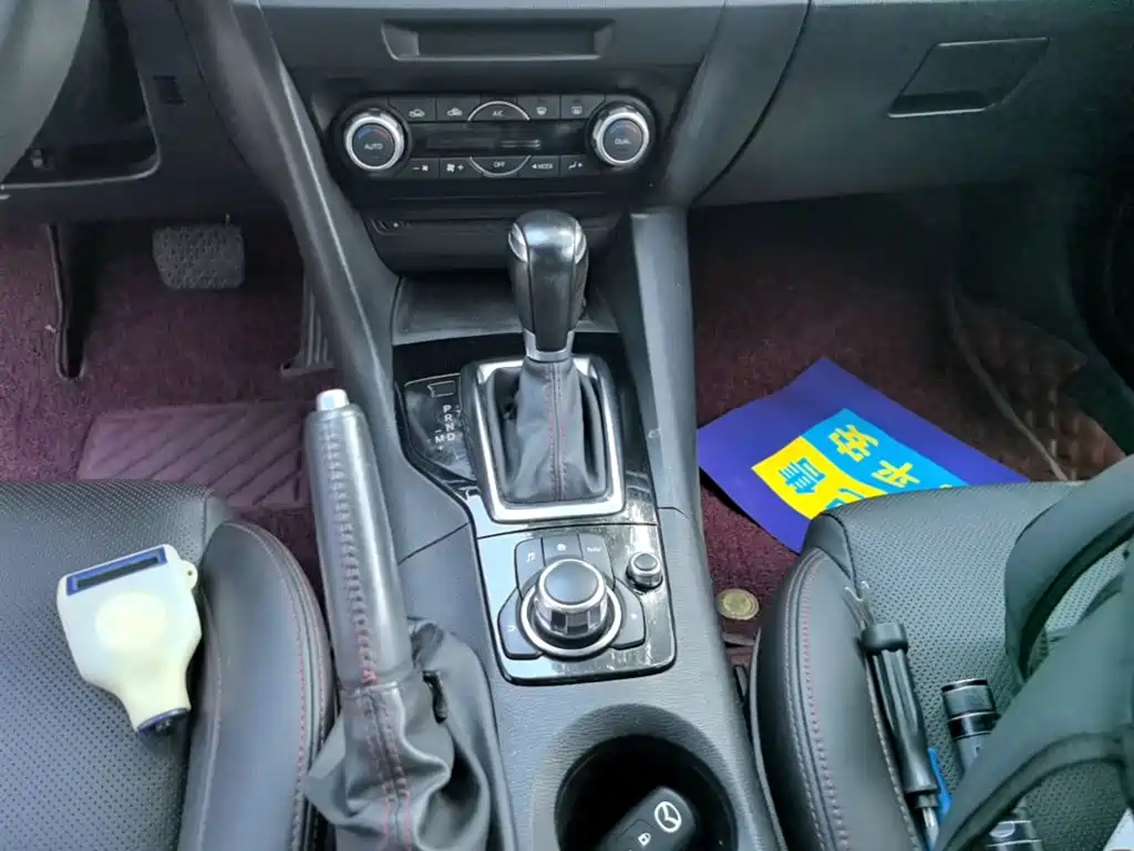 Mazda 3 Axela — миниатюра 14