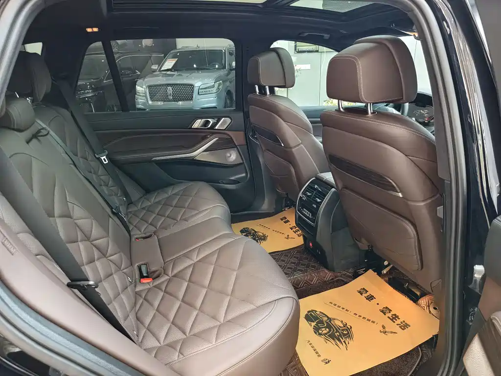 BMW X5 — миниатюра 8