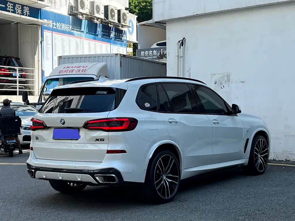 BMW X5 — миниатюра 17