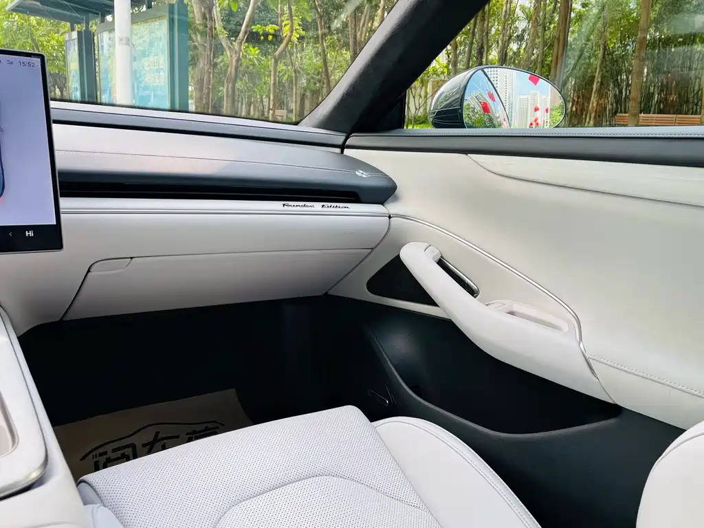 XIAOMI CAR XIAOMI SU7