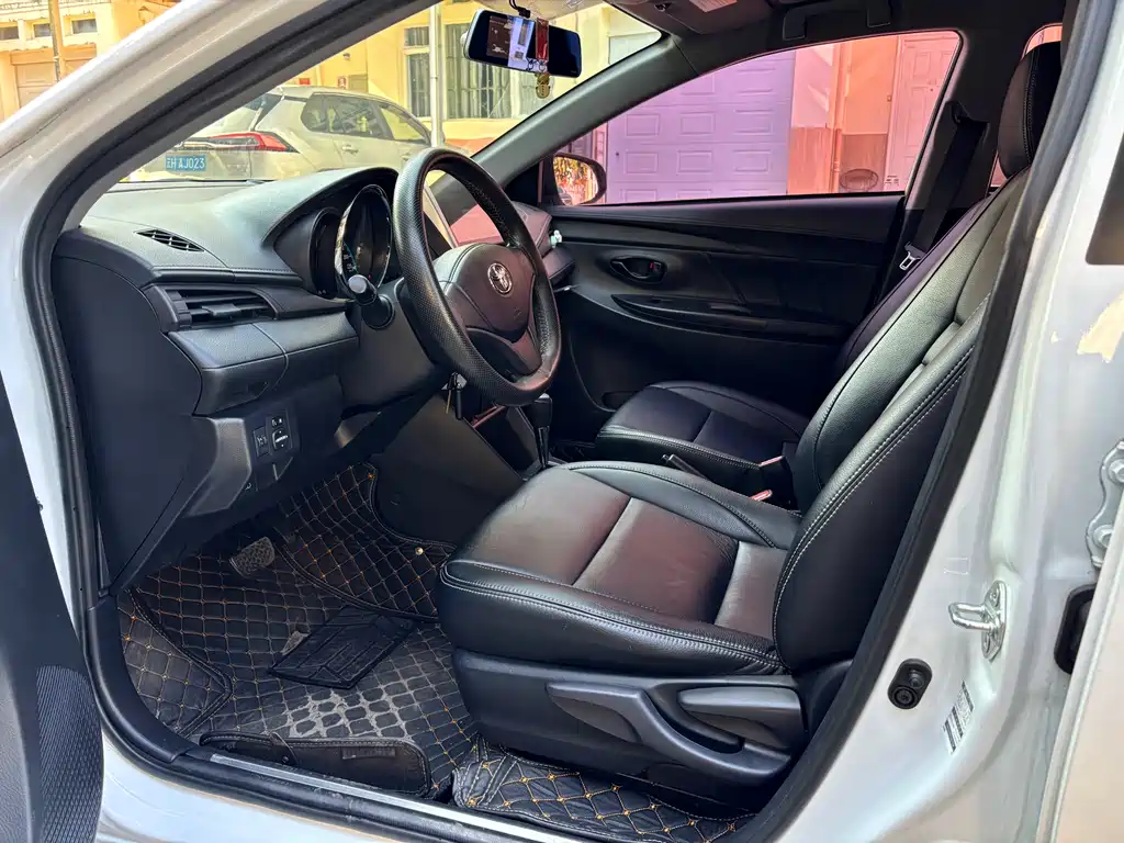 TOYOTA YARIS L ZHIXUAN