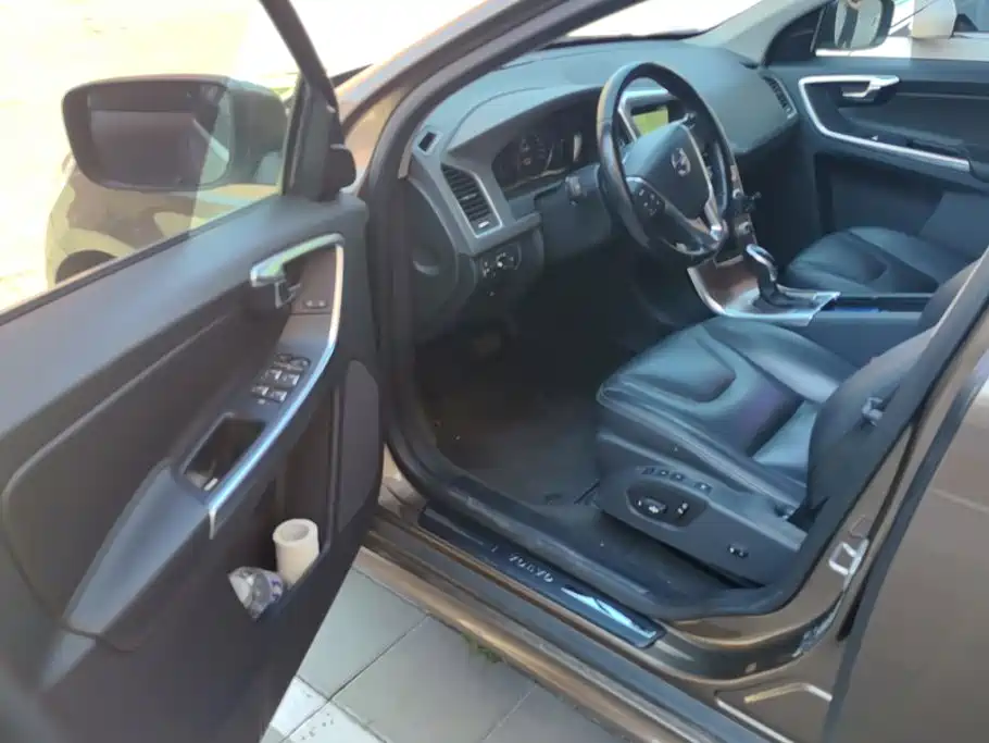 Volvo XC60 — миниатюра 9