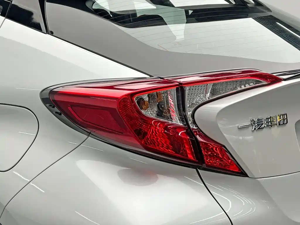 Toyota IZOA — миниатюра 11