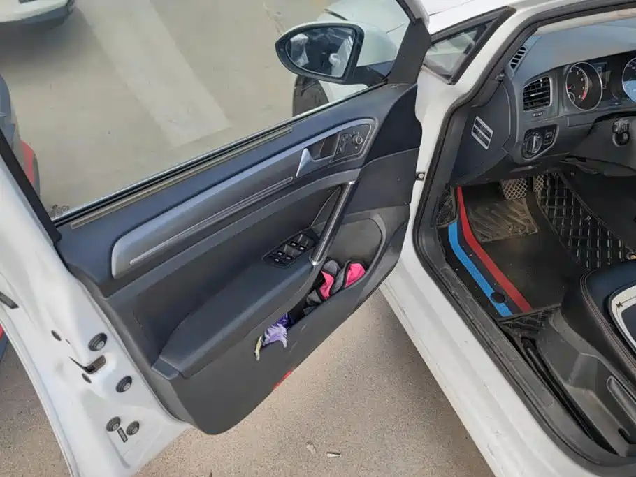 Volkswagen Golf — миниатюра 7