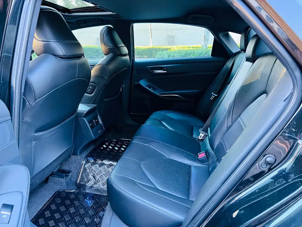 Toyota Avalon — миниатюра 15