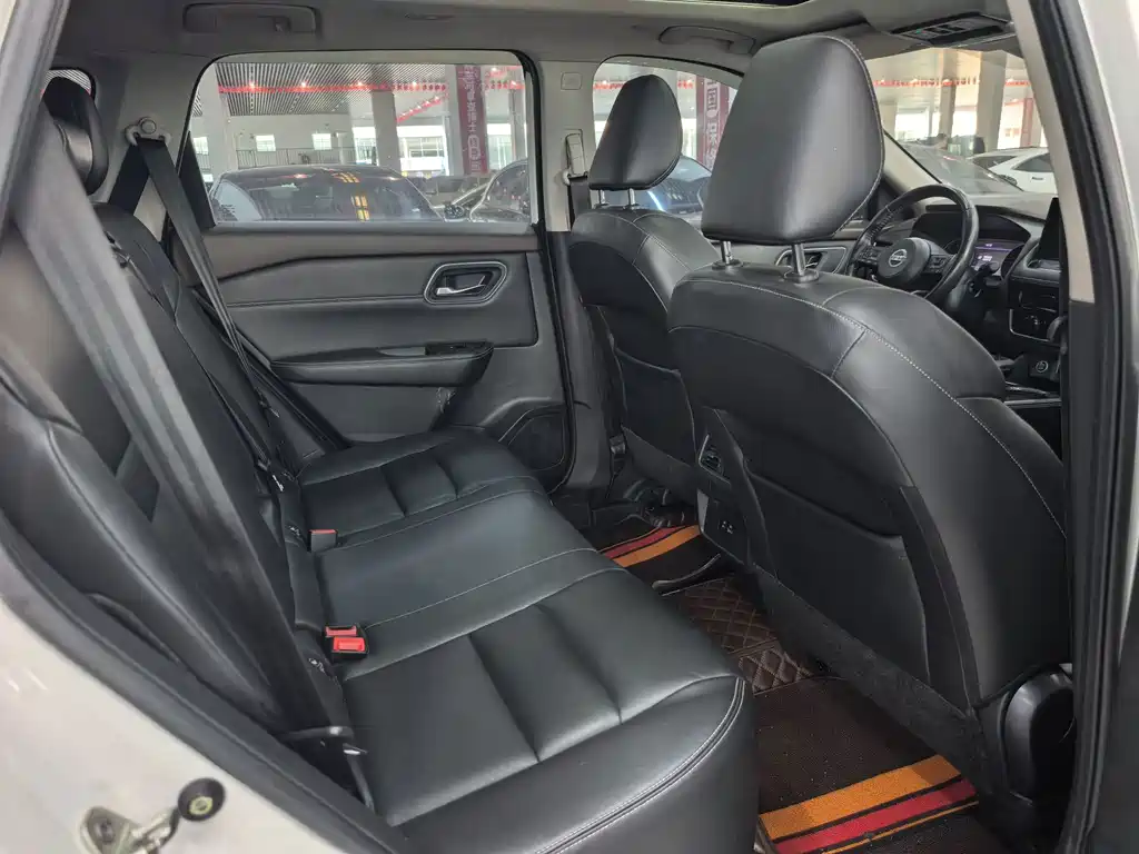 Nissan X-Trail — миниатюра 13