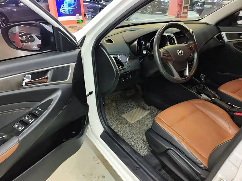 Changan Eado XT — миниатюра 16