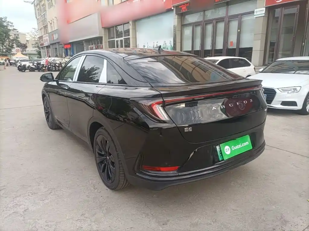 ARCFOX Alpha S — миниатюра 5