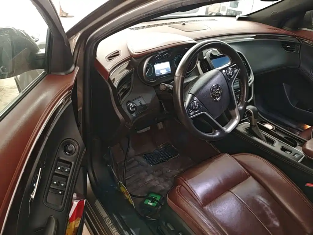 Buick LaCrosse — миниатюра 21