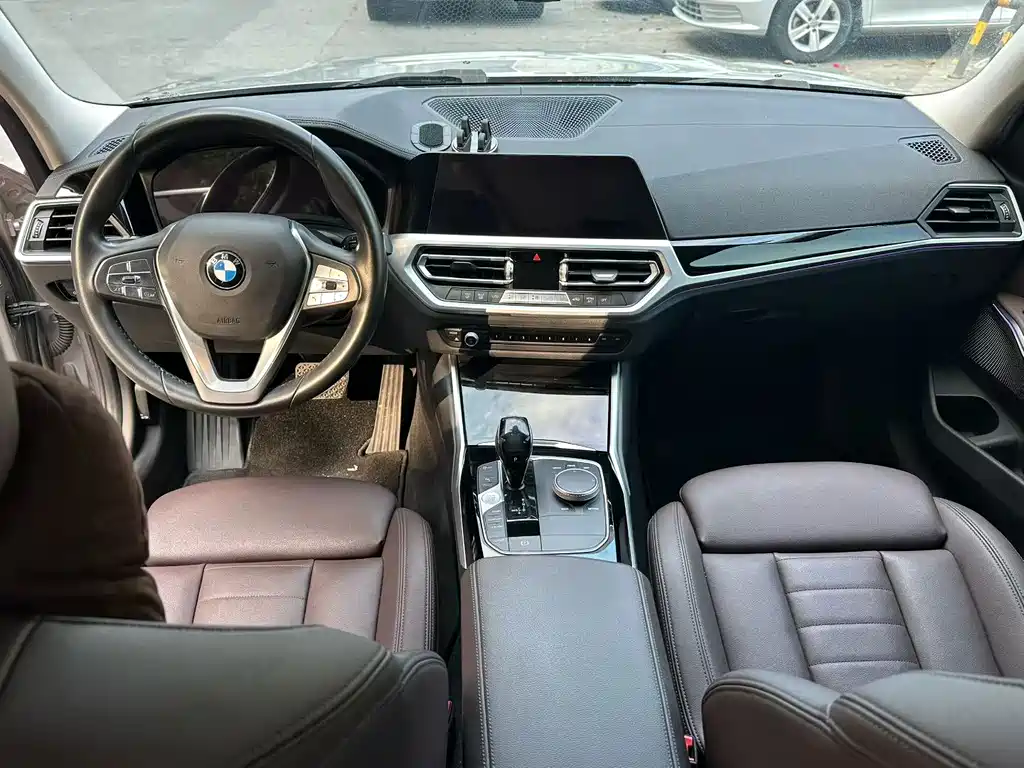 BMW 3 Series — миниатюра 8
