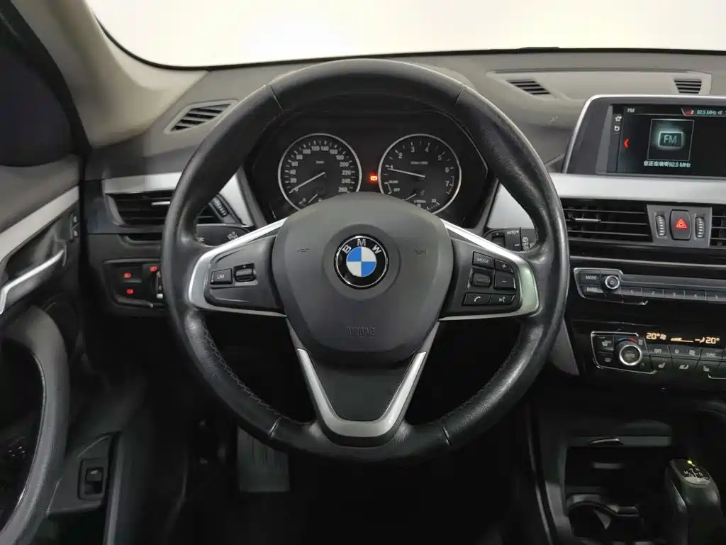 BMW X1 — миниатюра 11