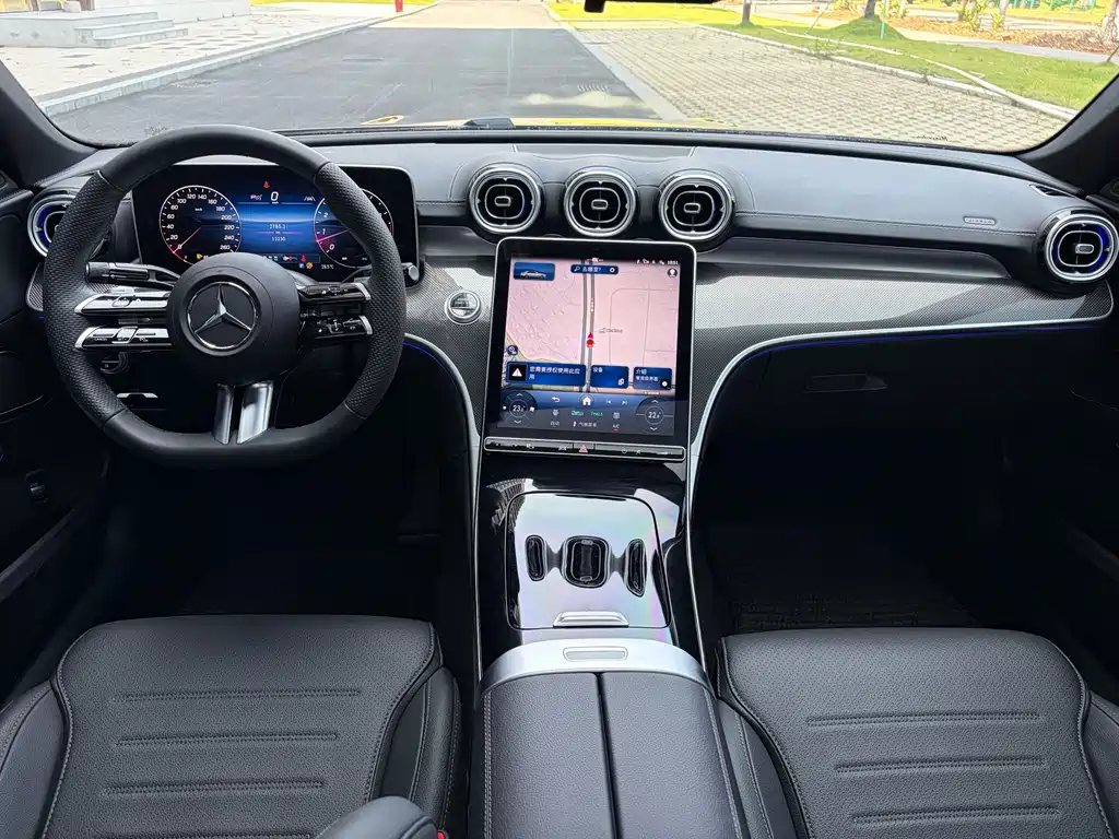 Mercedes-Benz C-Class — миниатюра 13
