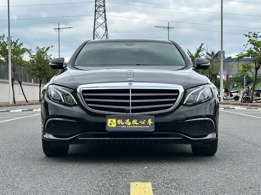 Mercedes-Benz E-Class — миниатюра 2