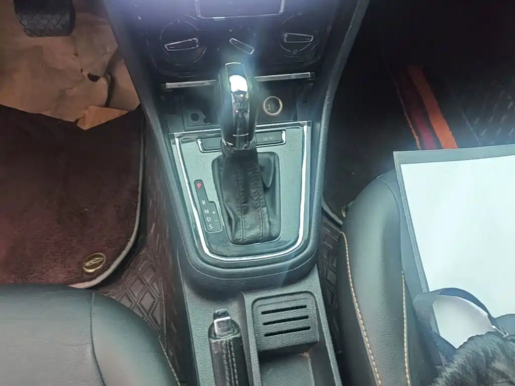 Volkswagen Bora — миниатюра 14