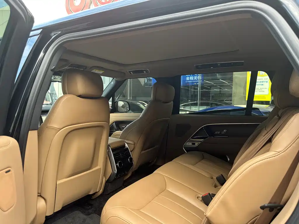 Land Rover Range Rover — миниатюра 7