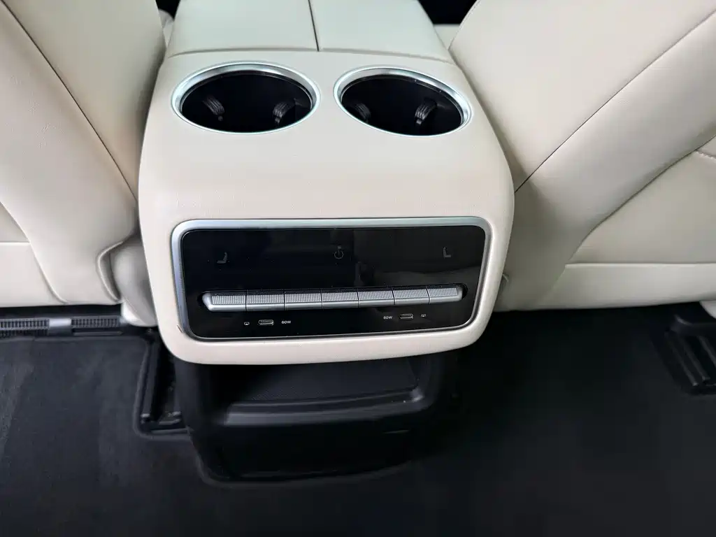 Li Auto Li L8 — миниатюра 21