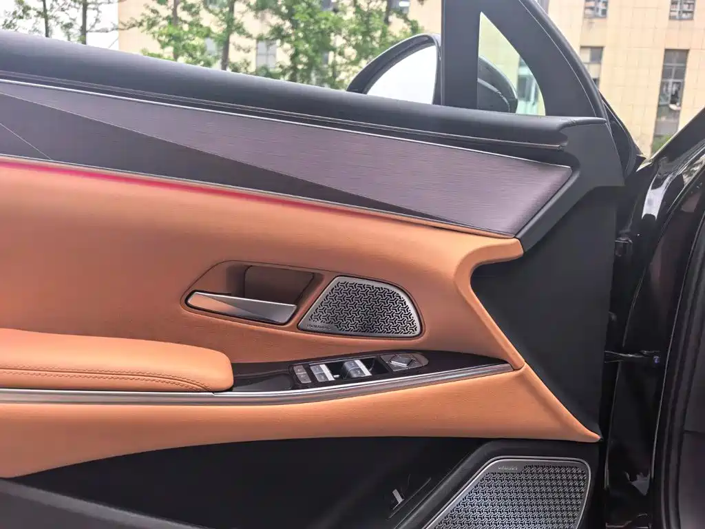 BYD Хань Ли — миниатюра 12