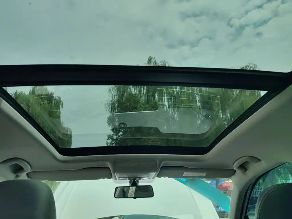 Volkswagen Tiguan L — миниатюра 18