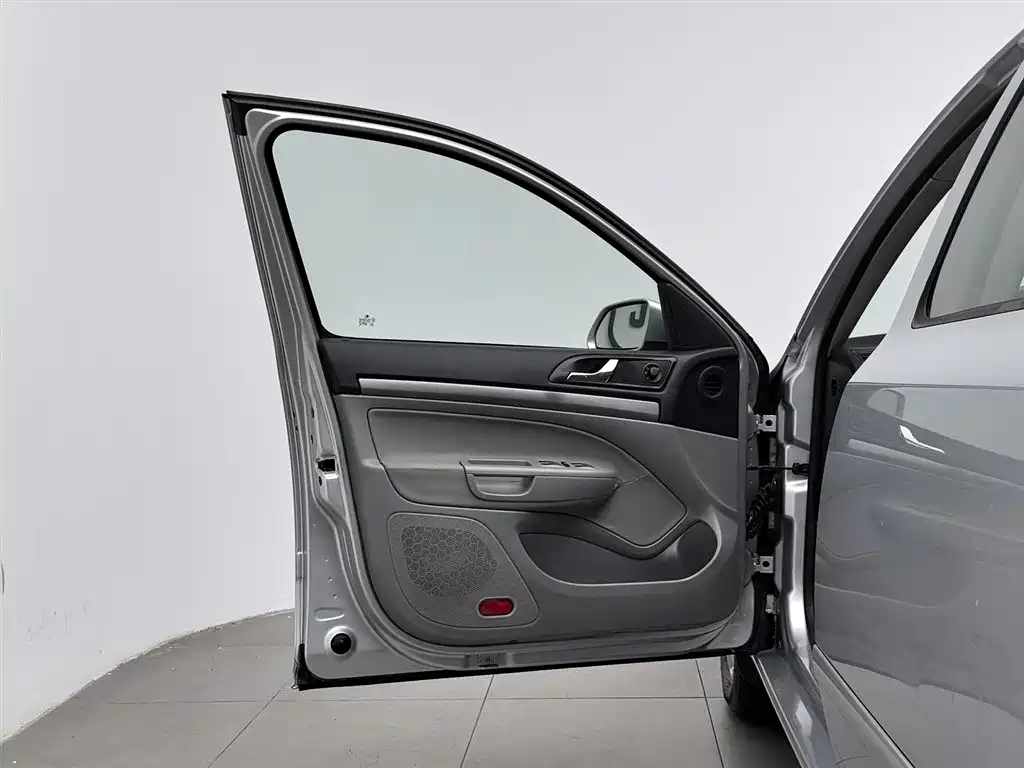 Skoda Octavia 2012 1.6L MT
