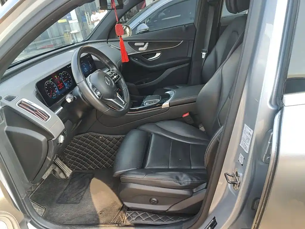 Mercedes-Benz EQC — миниатюра 15